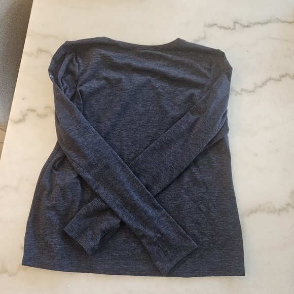 Alo Yoga Long Sleeve Top in Blue - Picture 2 of 4